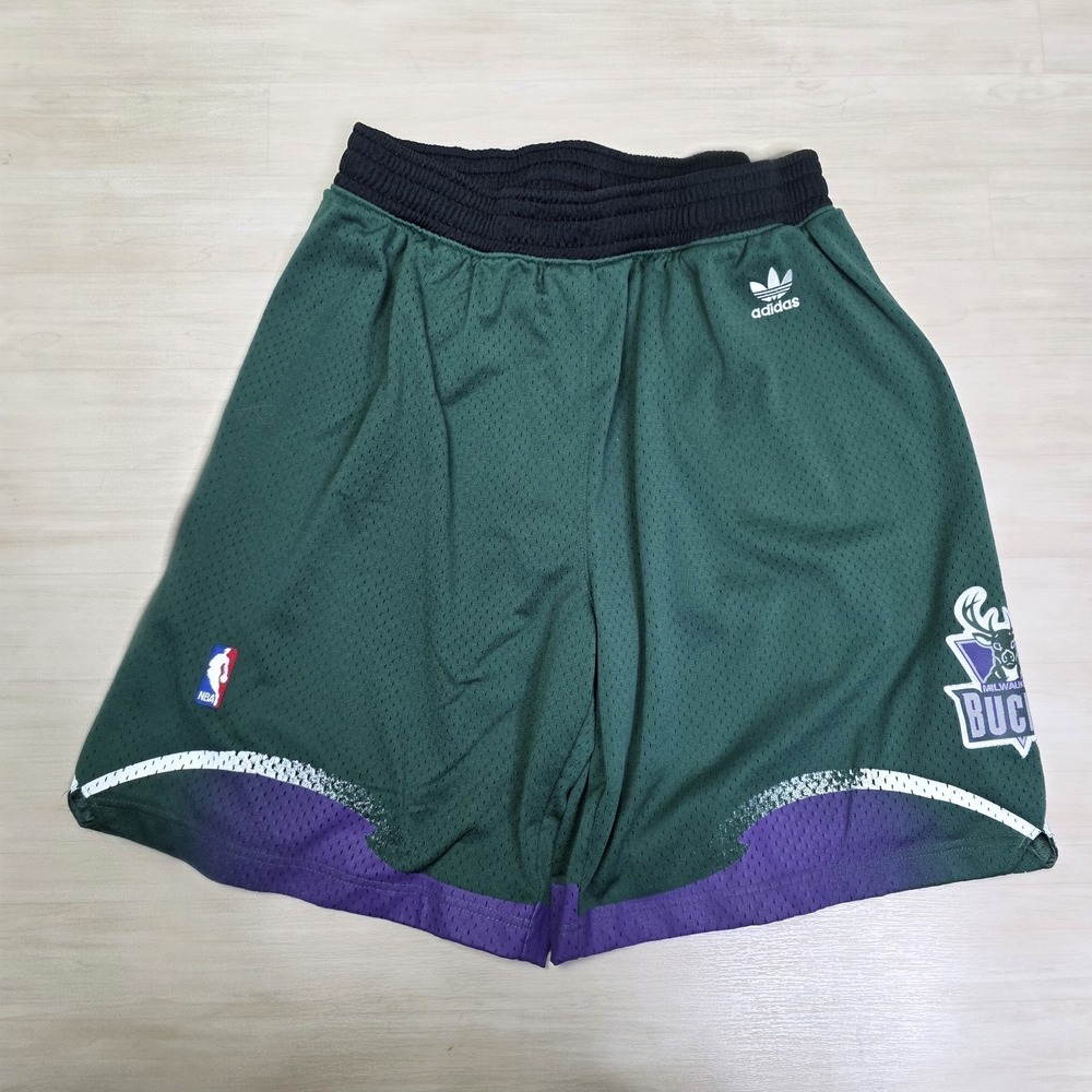 Adidas Hardwood Milwaukee Bucks‎ Swingman Shorts Green Men's Size XL